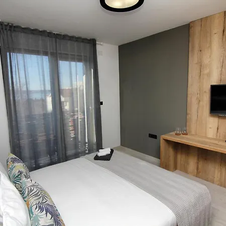 Azur 4* Novi Vinodolski