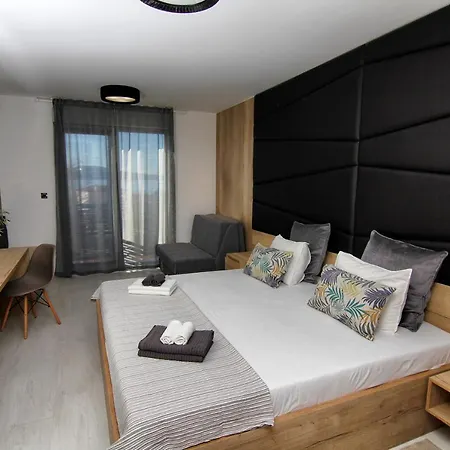 Azur 4* Novi Vinodolski