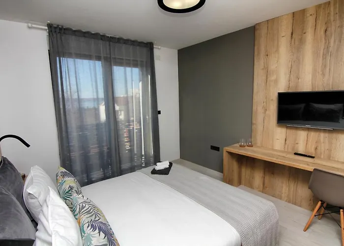 Azur 4* Novi Vinodolski