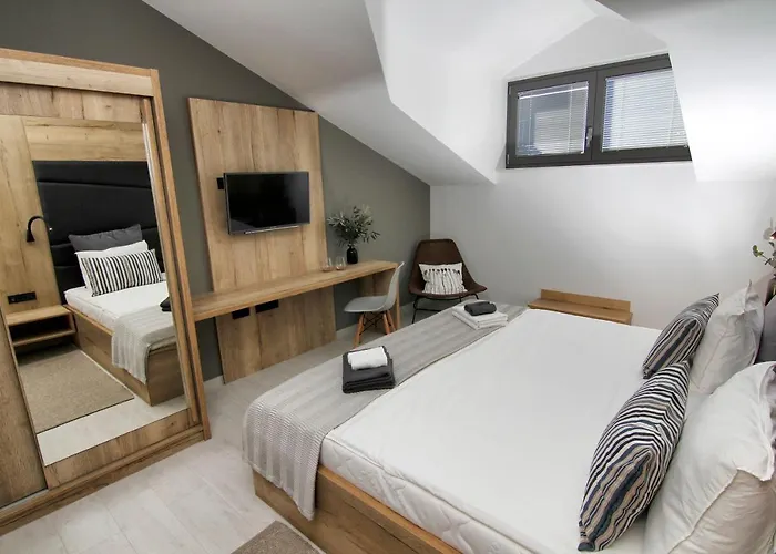 Azur Bed & Breakfast 4*